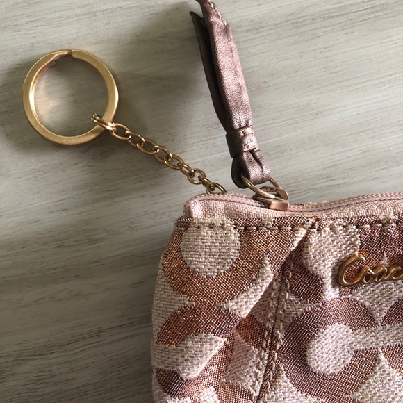 Signature coach dusty pink/rose gold coin pouch - Picture 4 of 6